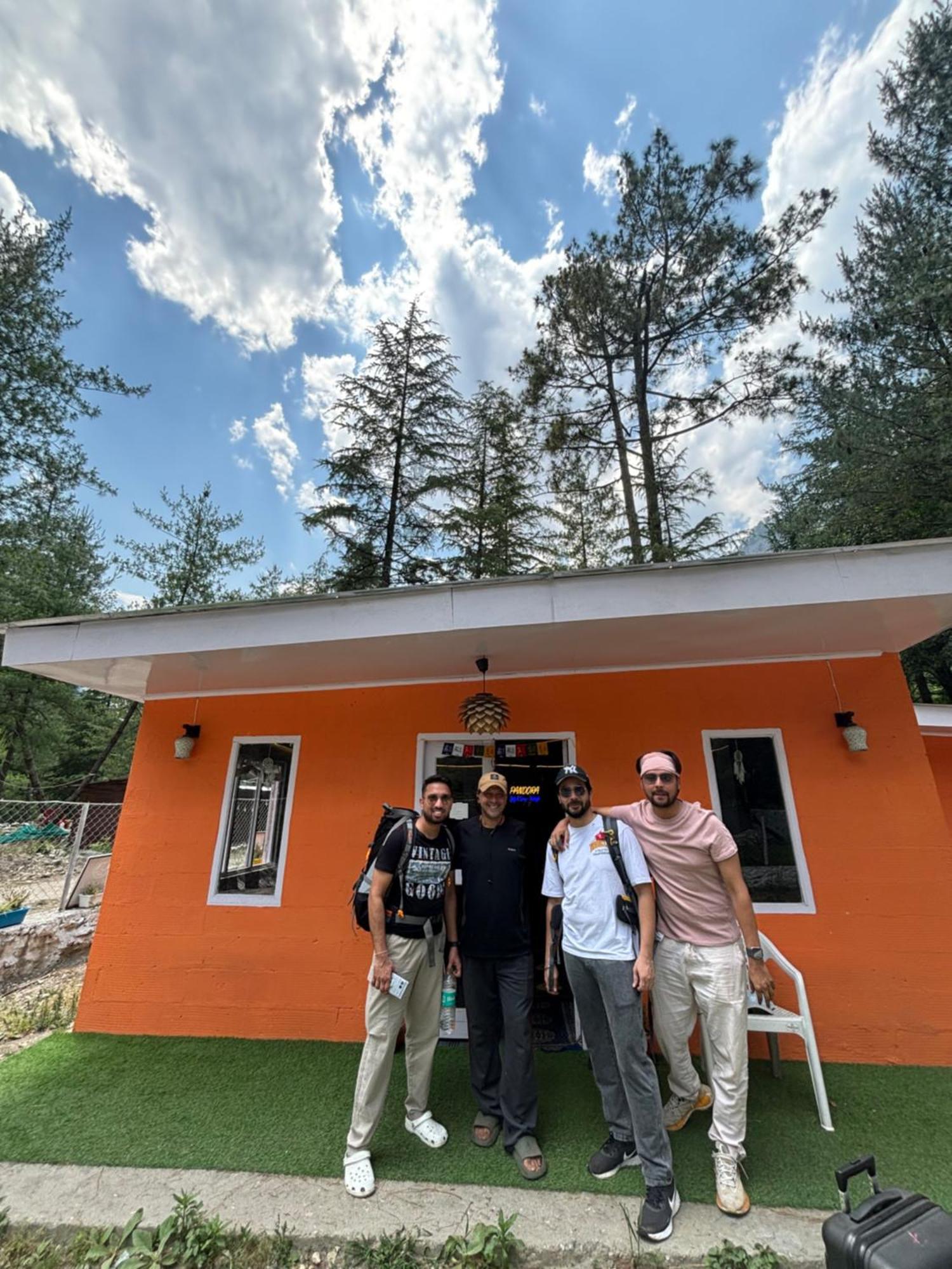 Pandora Riverside Cafe & Stay Kasol Exterior photo