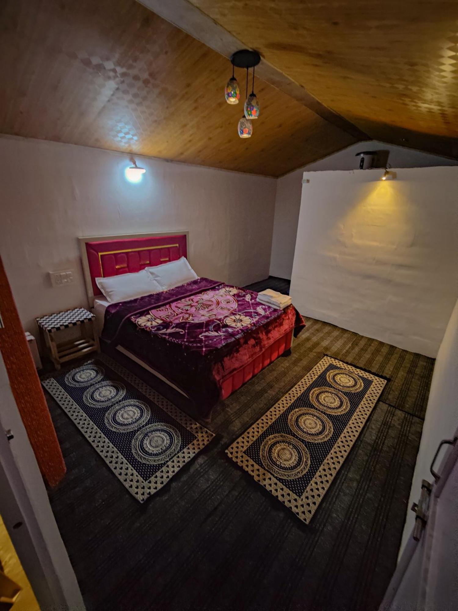 Pandora Riverside Cafe & Stay Kasol Exterior photo